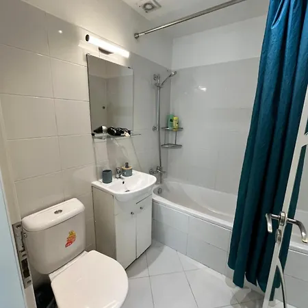 Sapphire Apartment
